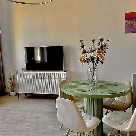 옐레니아구라 Loft Przy Placu Niepodleglosci 아파트 외부 사진